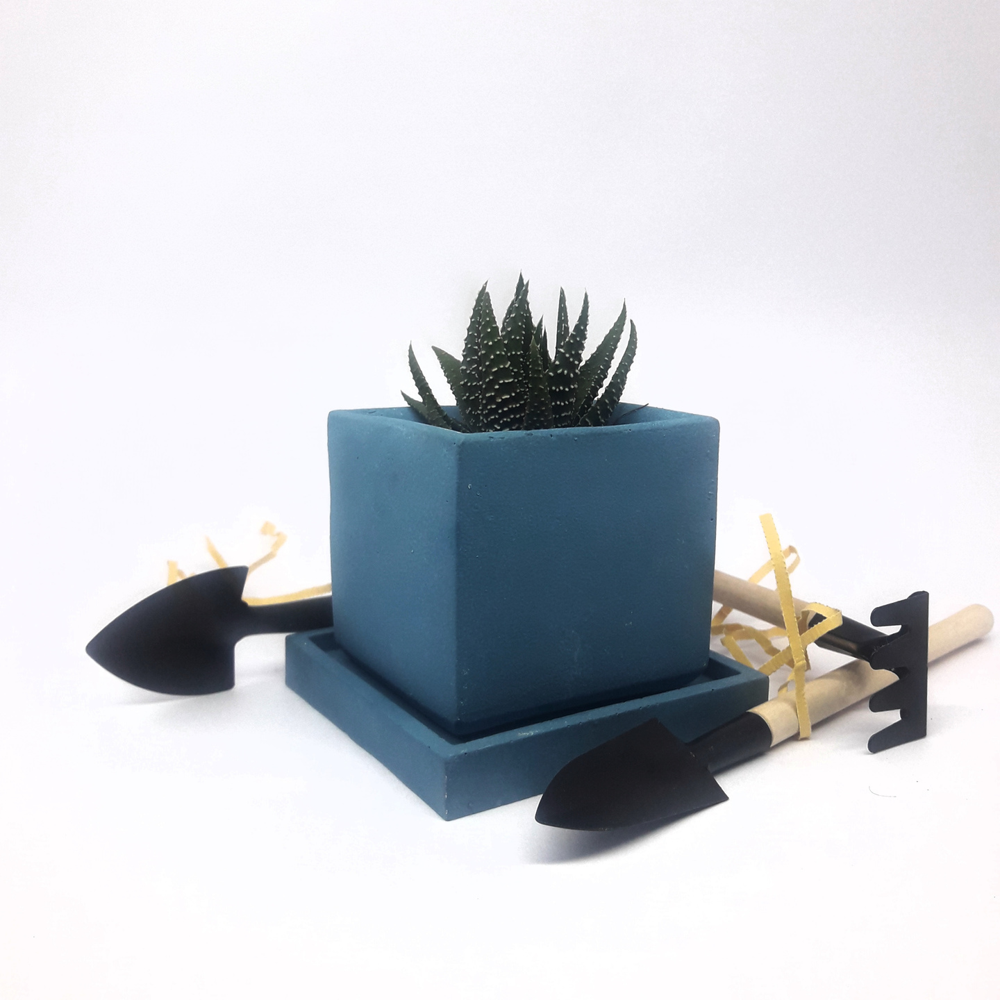 GB Cube Planter  1 - Denim