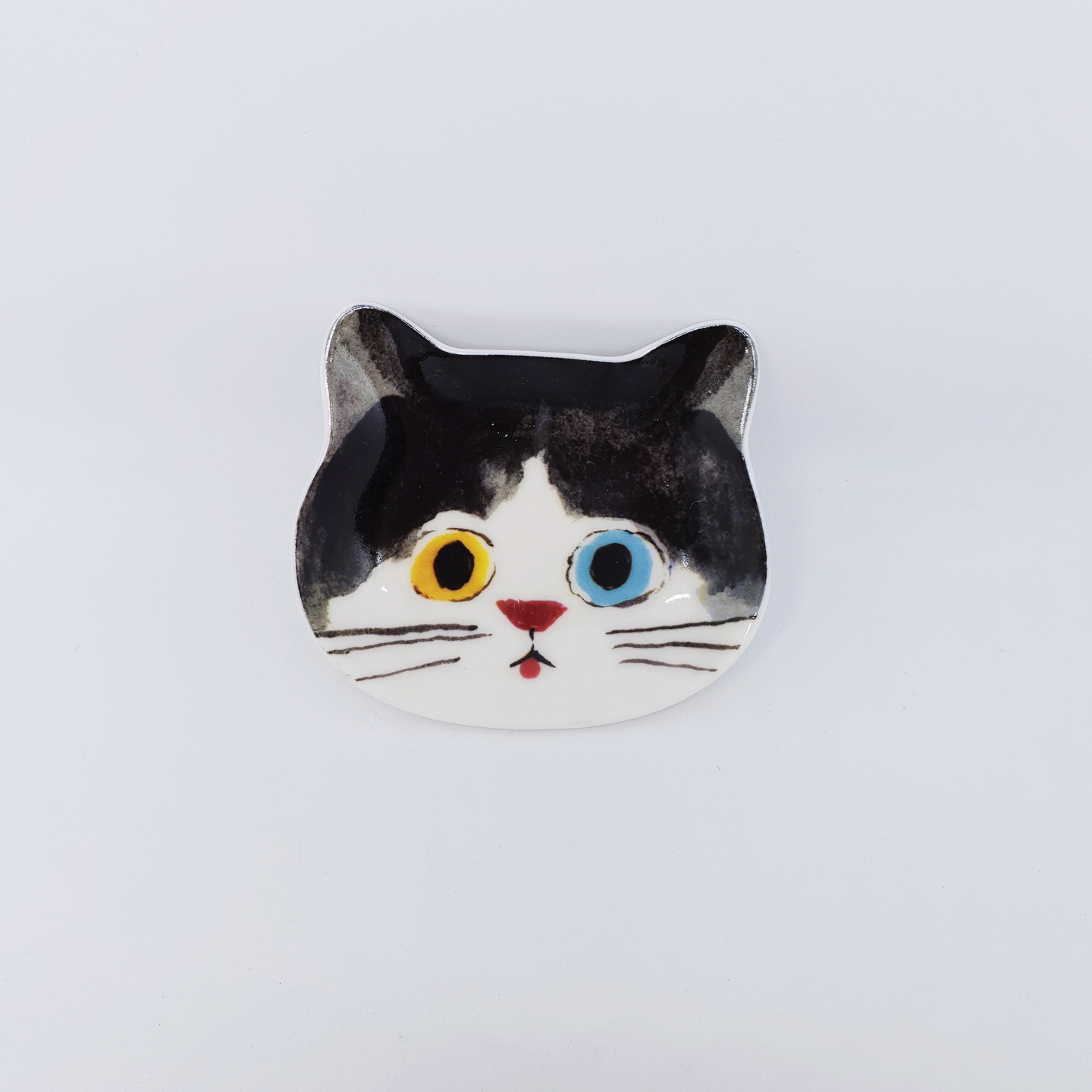 img-1541069850960