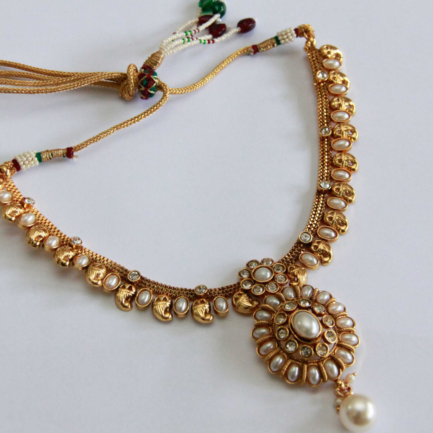 Elegant Pearl Oval Necklace Set