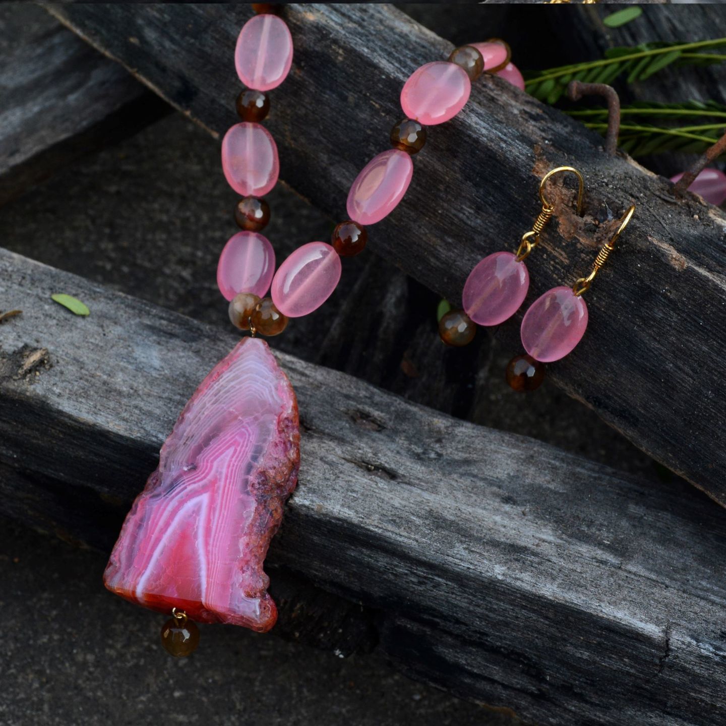 Pink Agate Handmade Designer Necklace