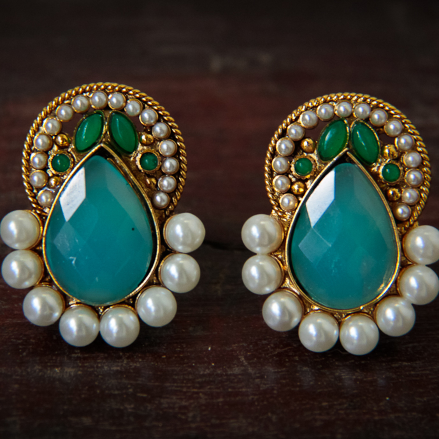Blue Round Drop Stud