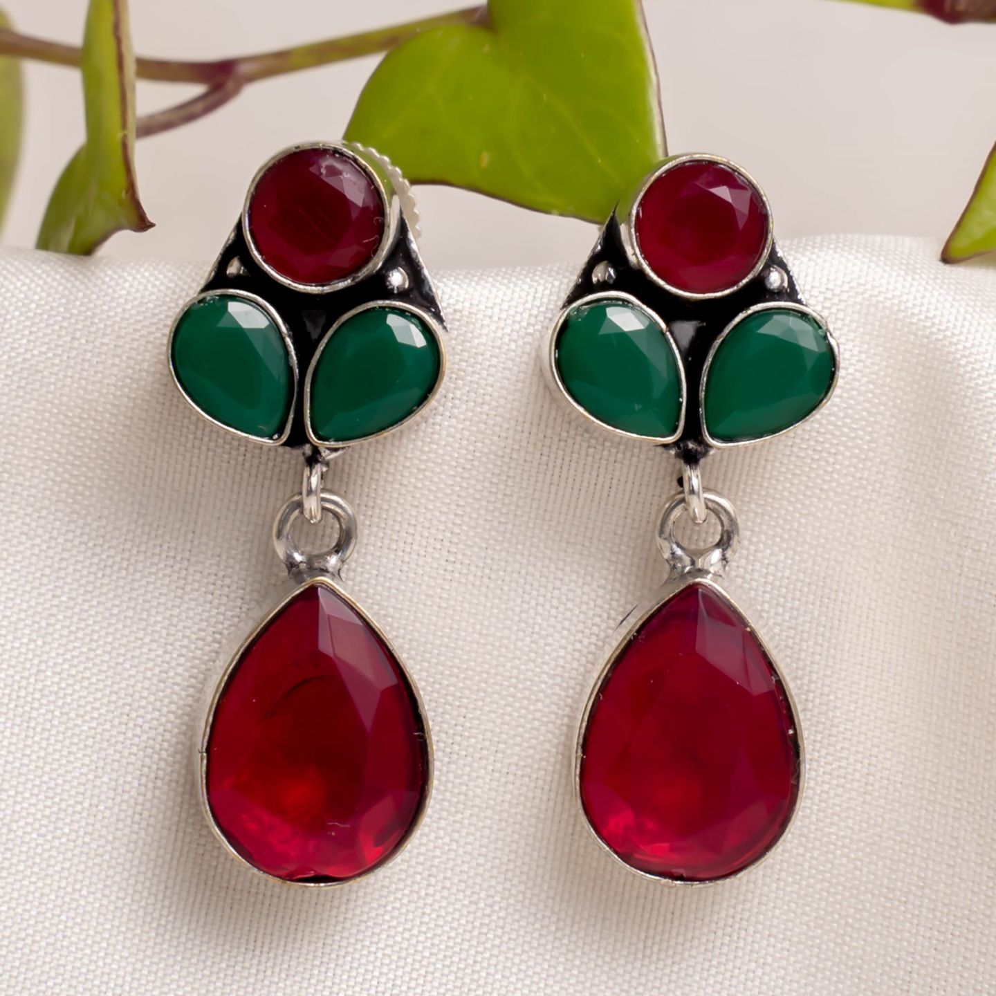 Red Green Three Stone Top Drop Earrings