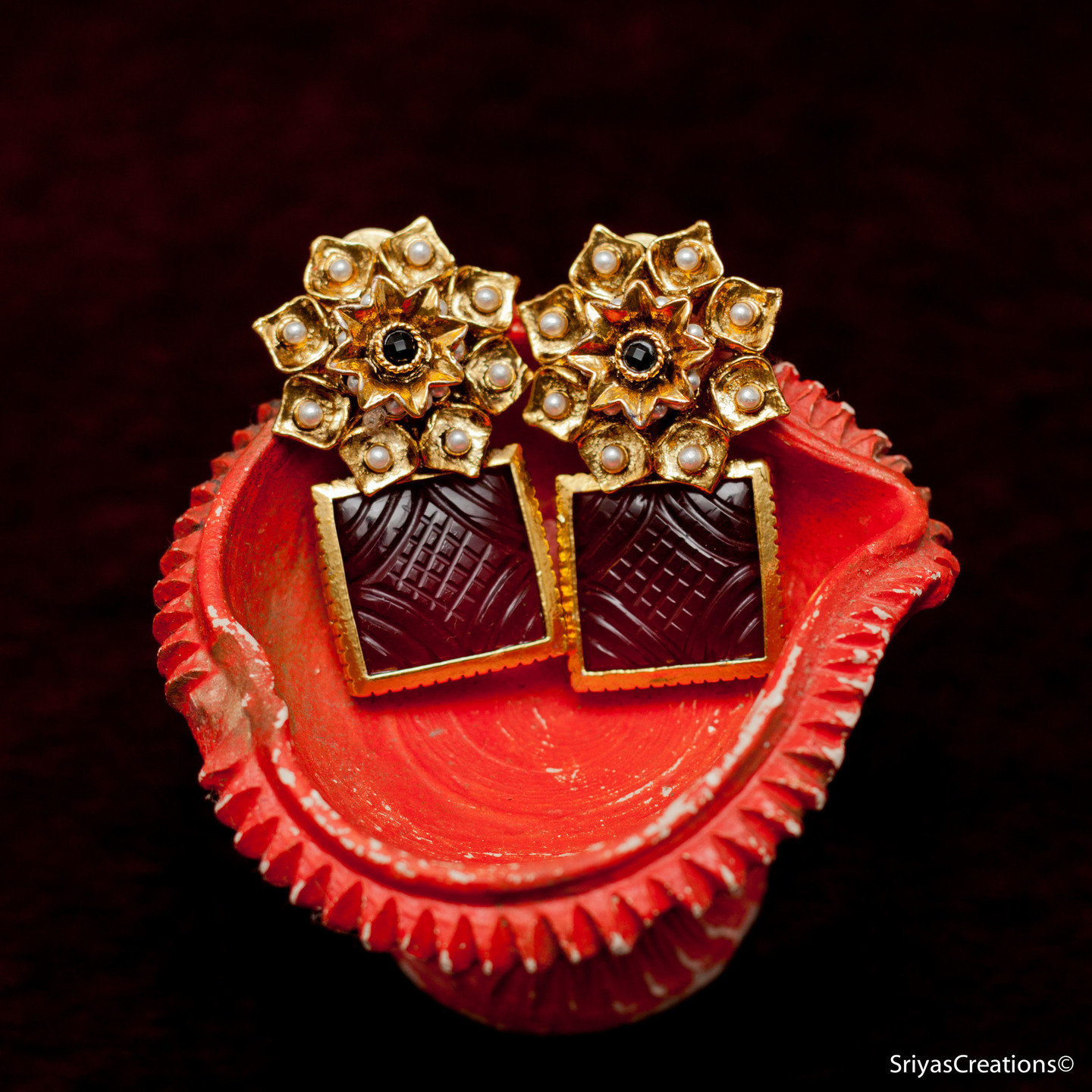 Pearl Floral Red Square Earrings