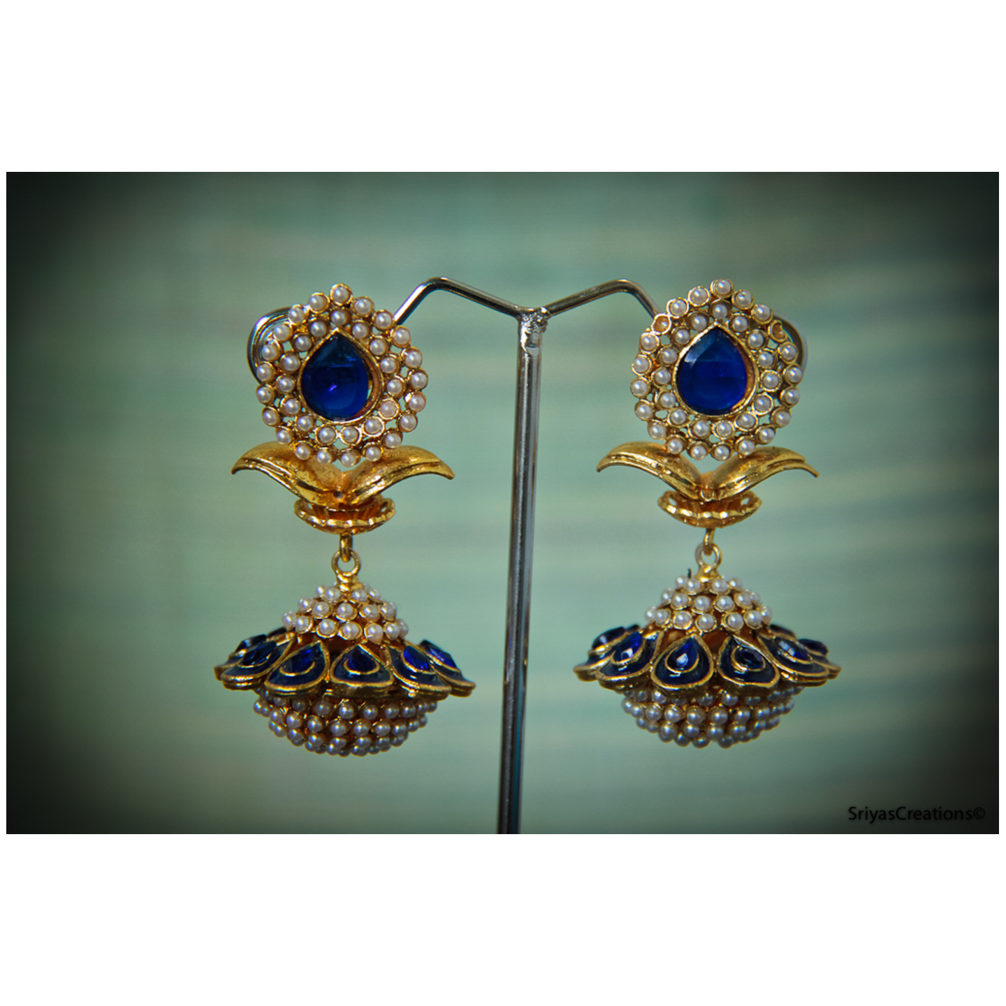 Blue Pearl Drop Floral Dangler