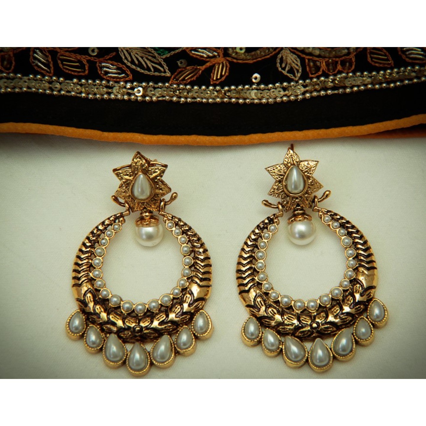 Pearl Floral Drop Chand