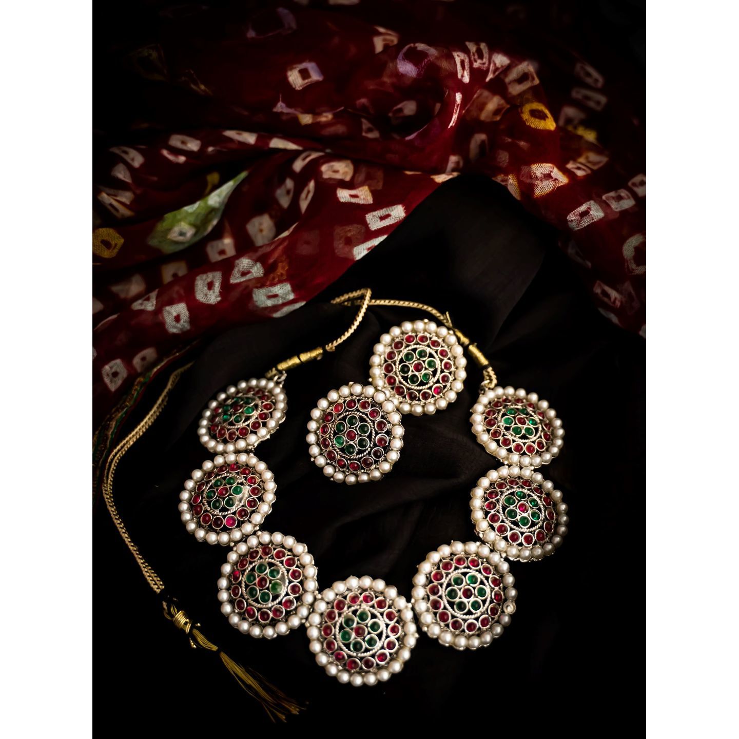 Green Red Pearl Layered RoundDesign Necklace Set