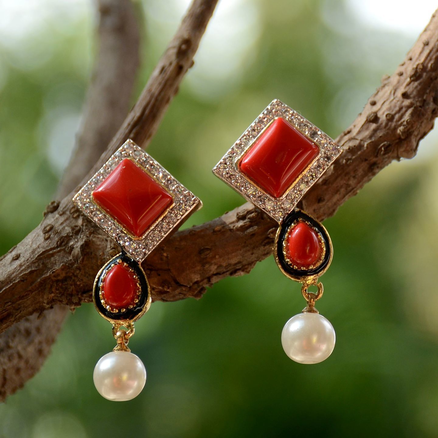 Coral Square AD Pearl Drop