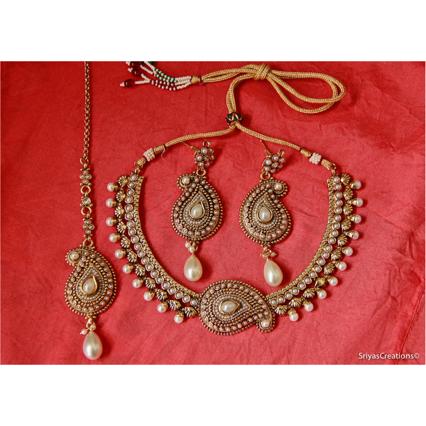 Paisely Stone Embossed Necklace Set -  Pearl