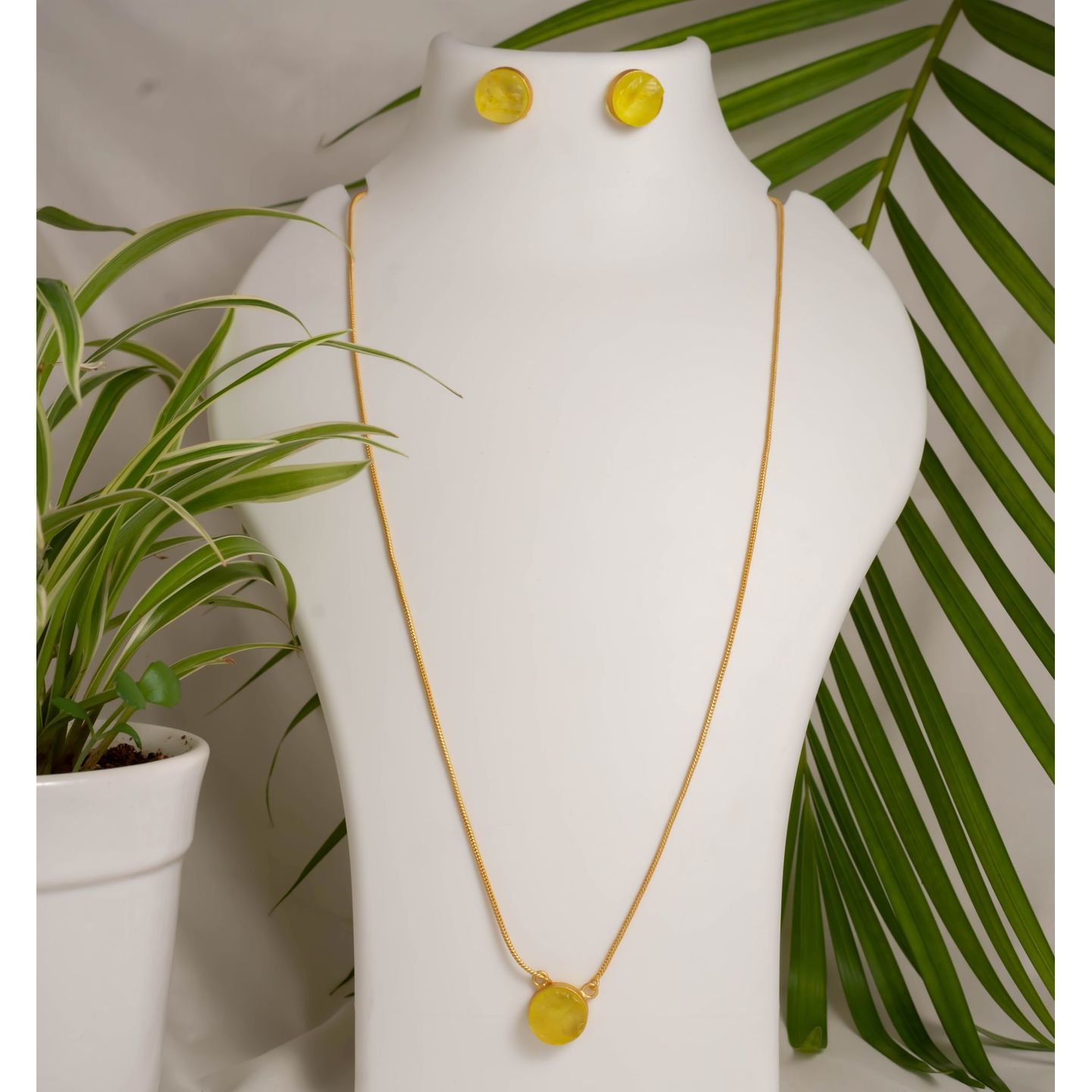 Yellow Gold Tone Pendant Stud Set