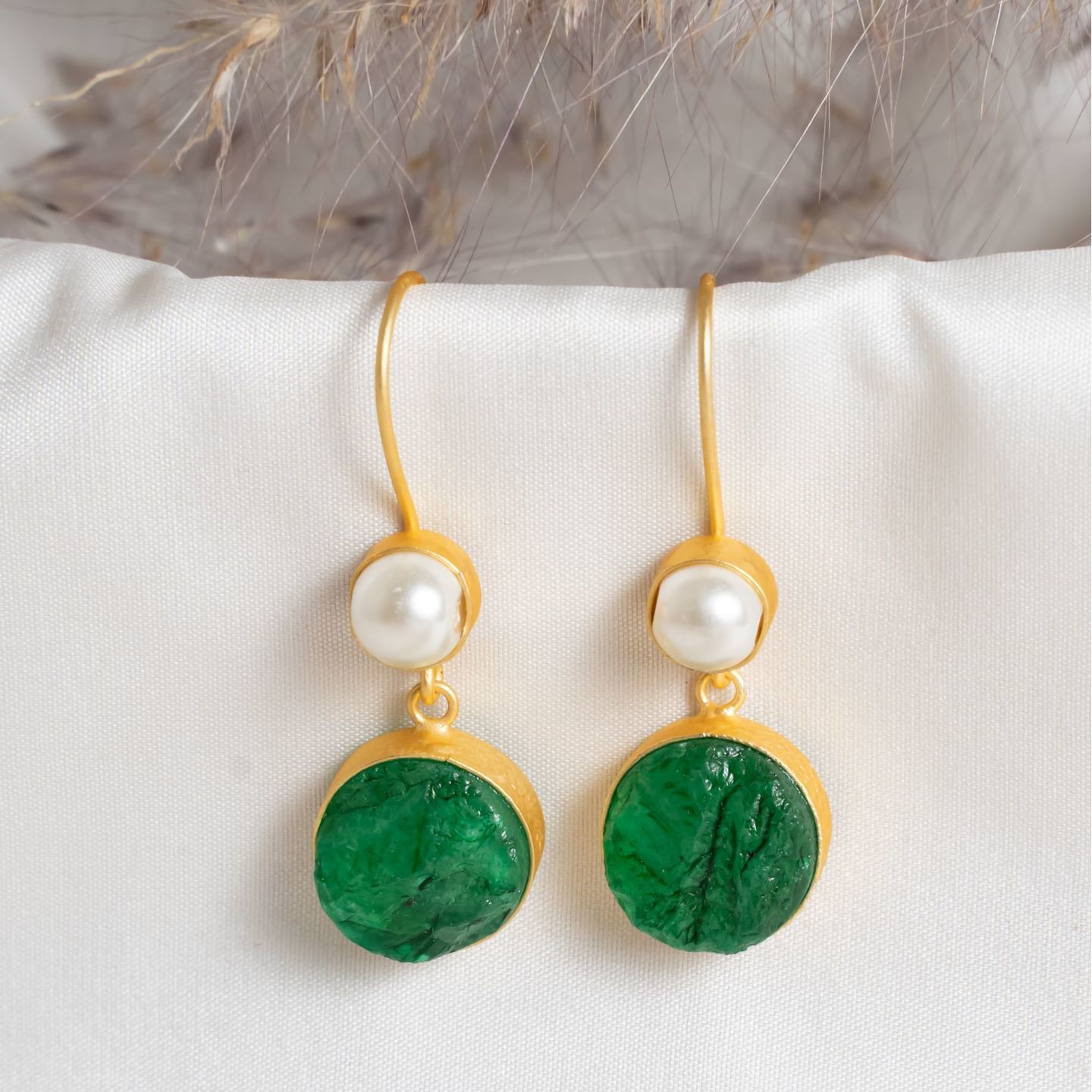 Leaf Green Stone Pearl Round Danglers