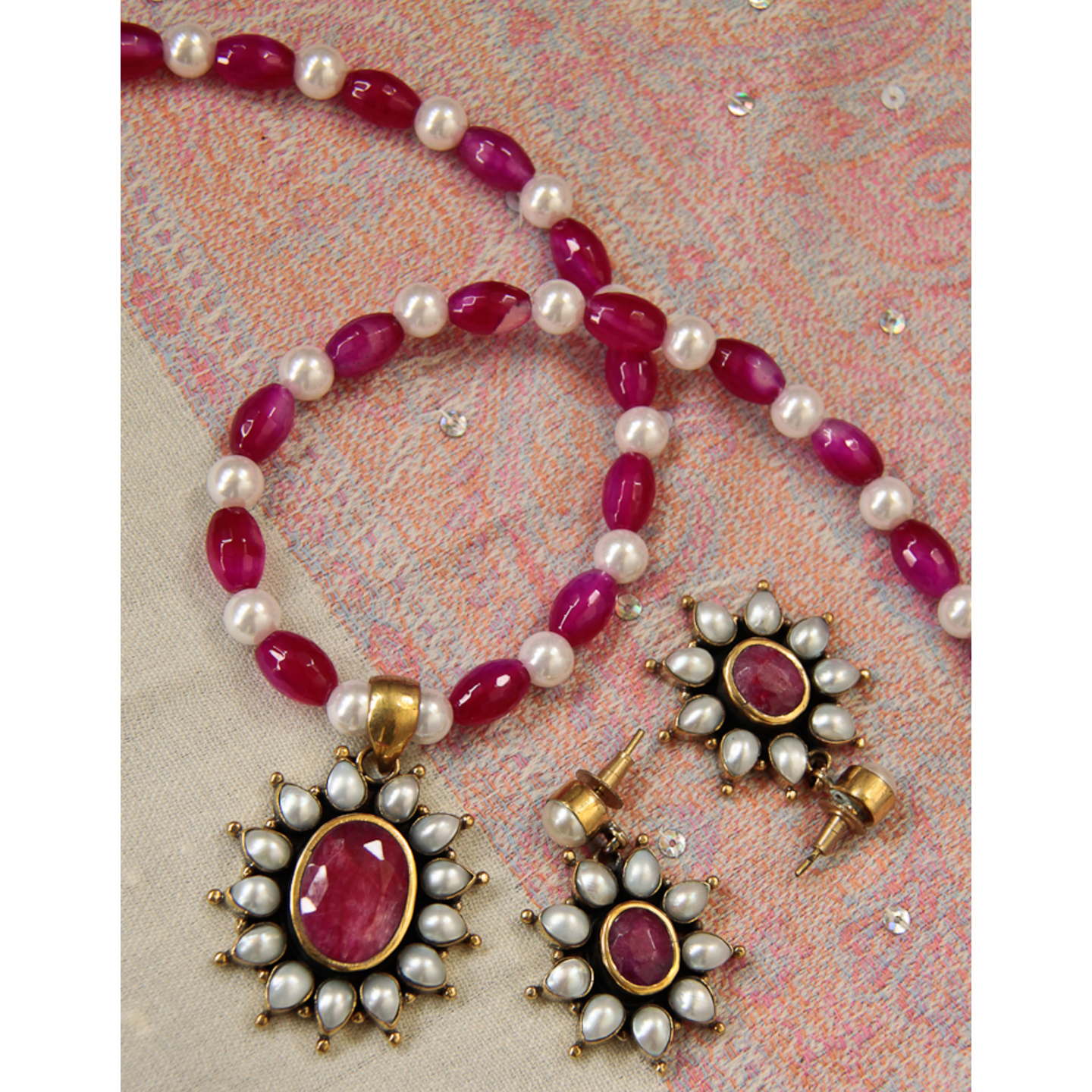 Ruby Pearl Victorian Round Pendant Set
