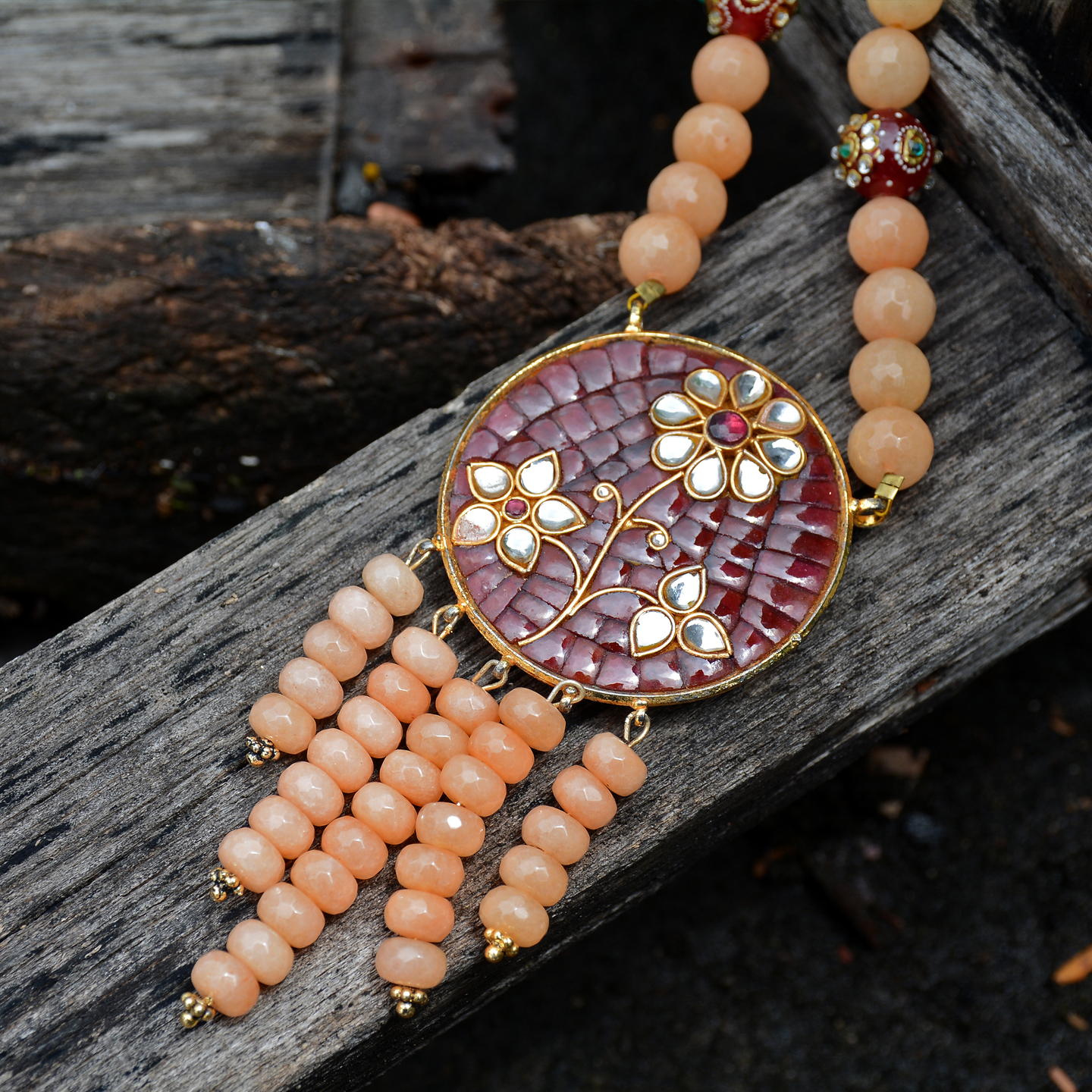 Brown Kundan Floral & Peach beaded Necklace