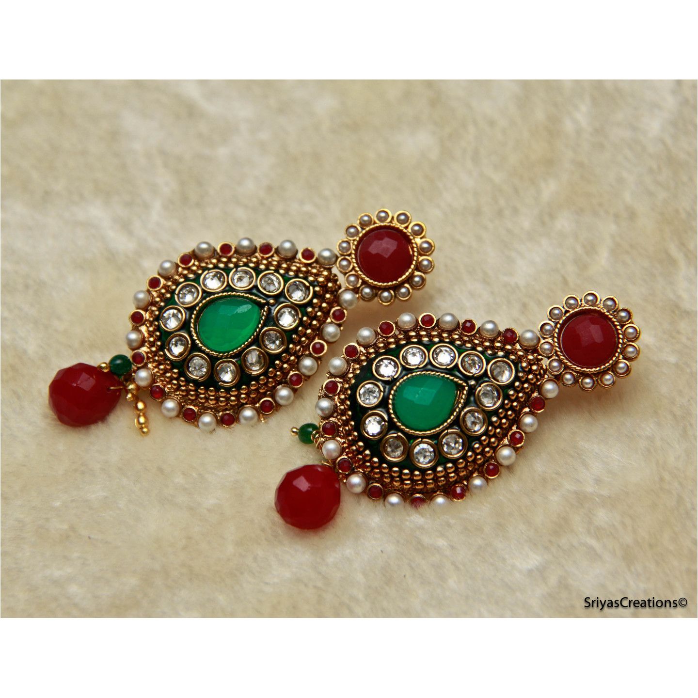 Red Green Round & Drop Dangler
