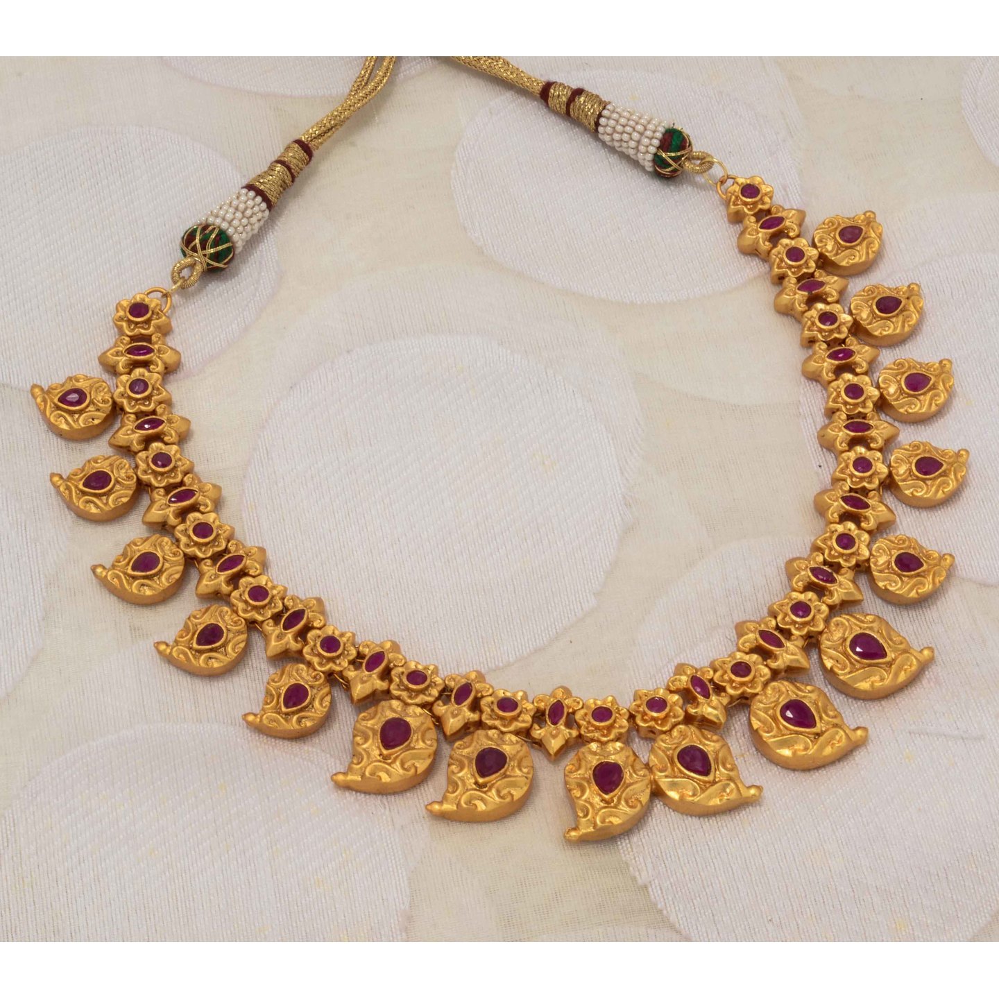 Red Paisely Floral Necklace Set