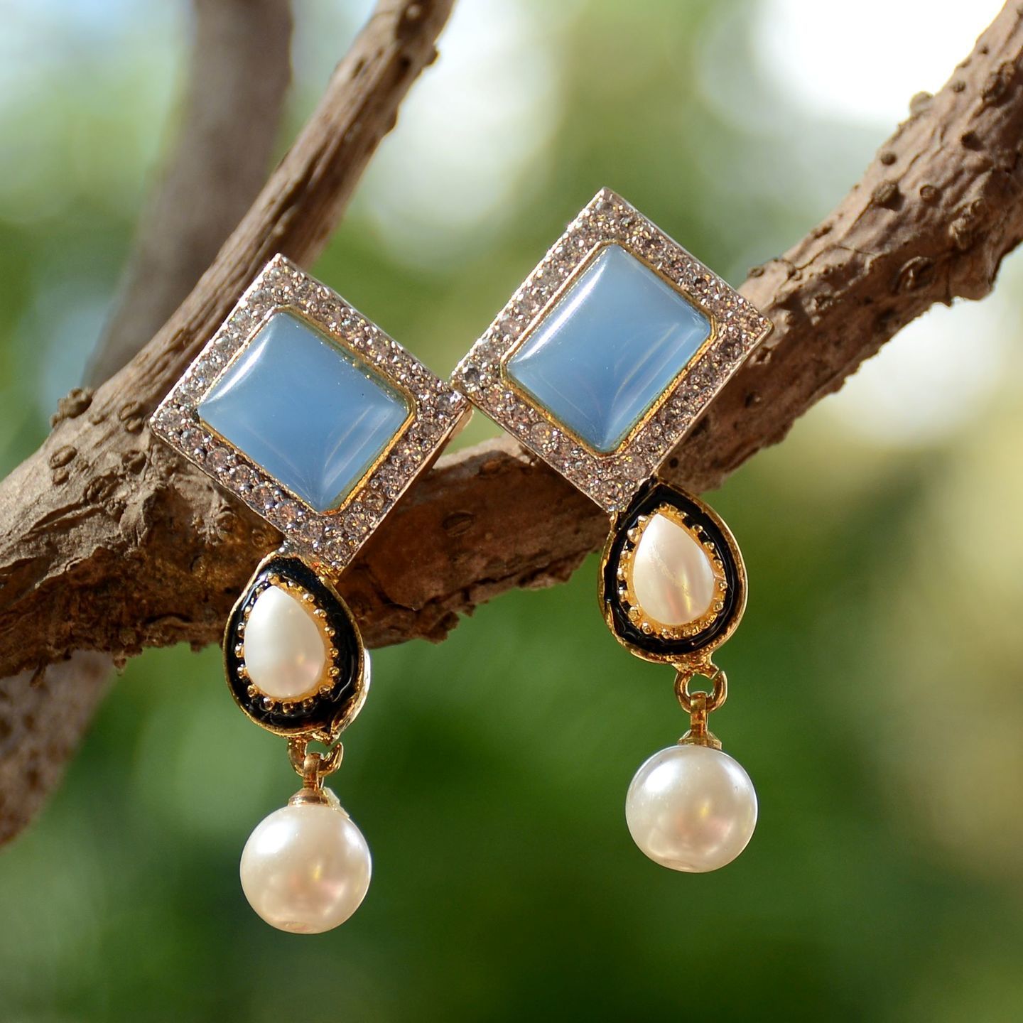Sky Blue Square AD Pearl Drop