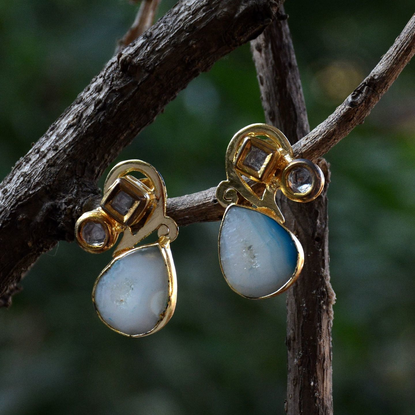 Kundan Blue Drop 