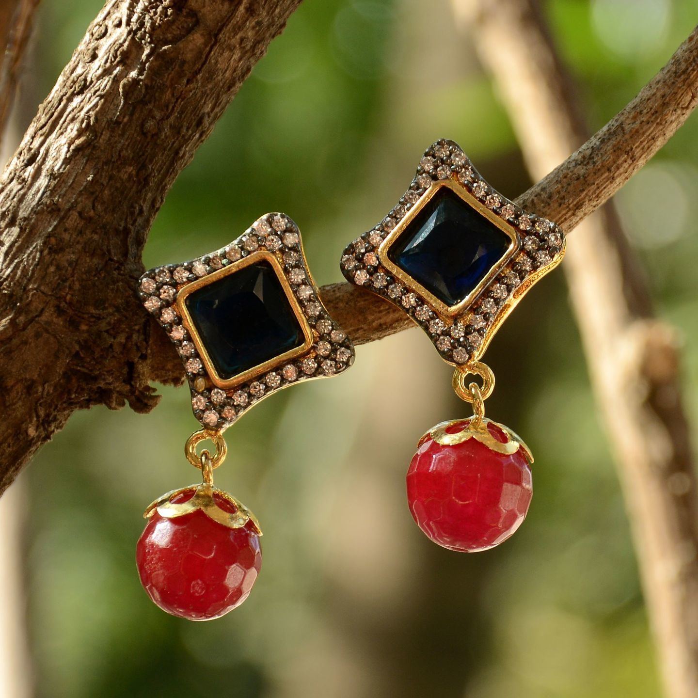 Blue Square AD Pink Round Dangler