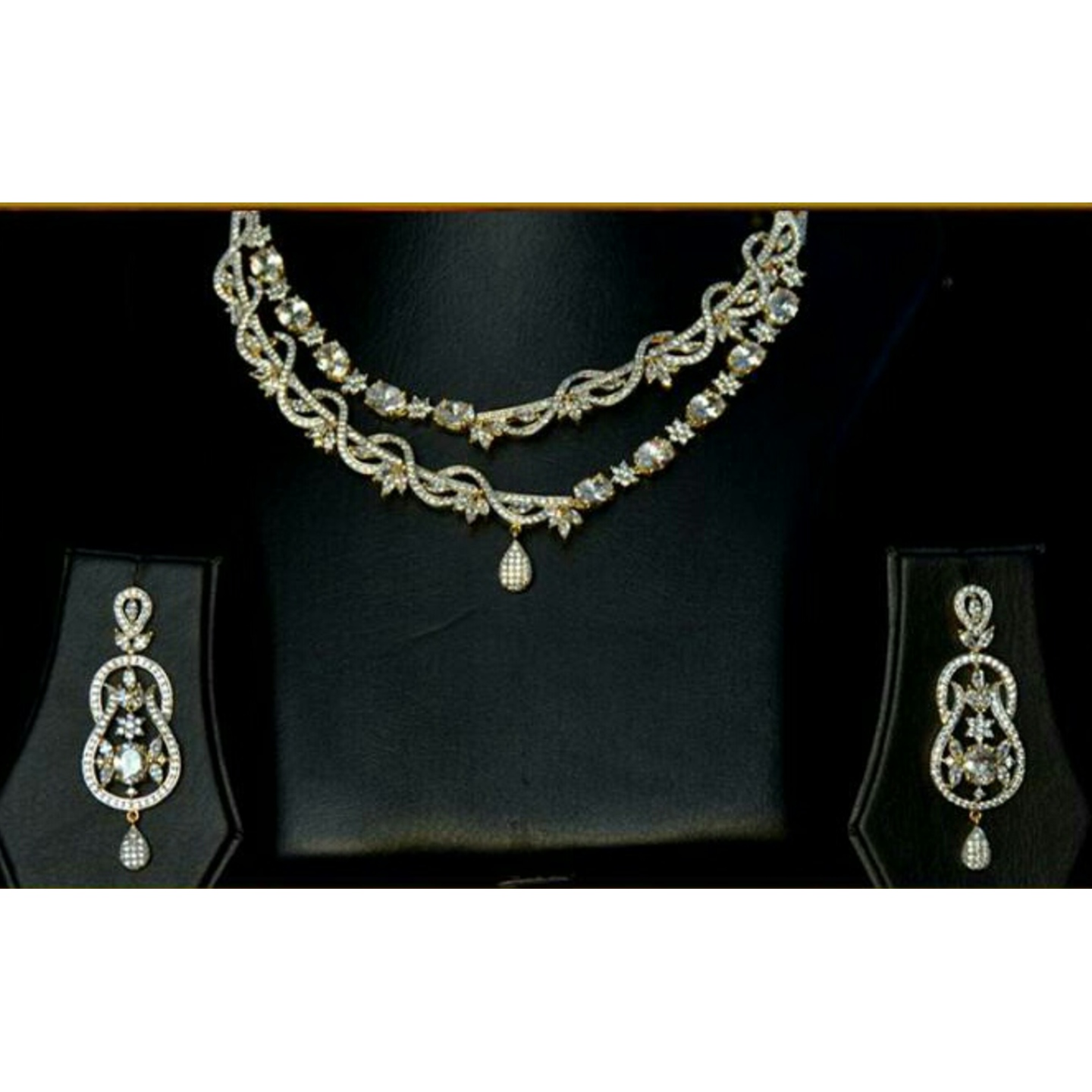 Neclace set CODE: SET-329