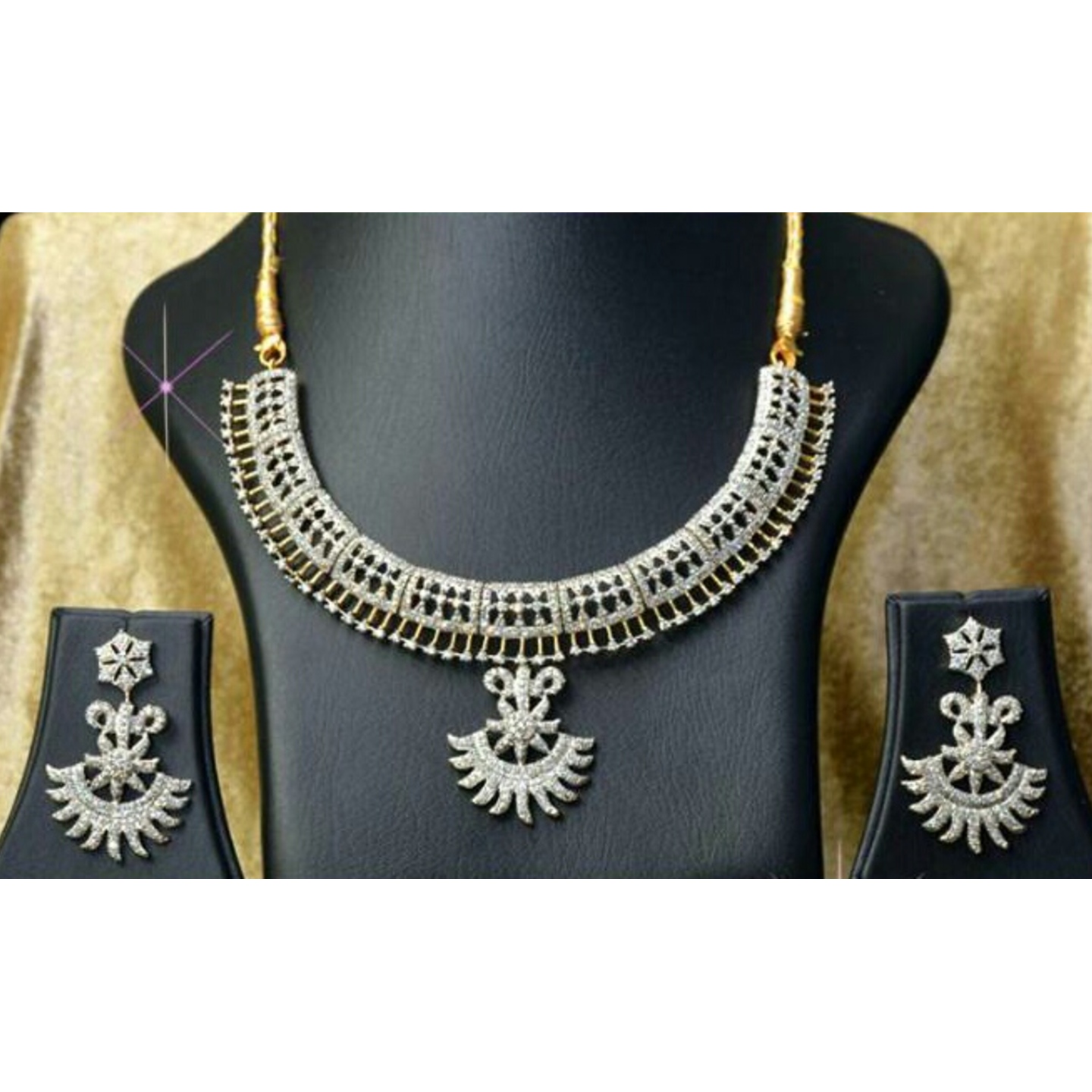 Neclace Set CODE: SET- 204