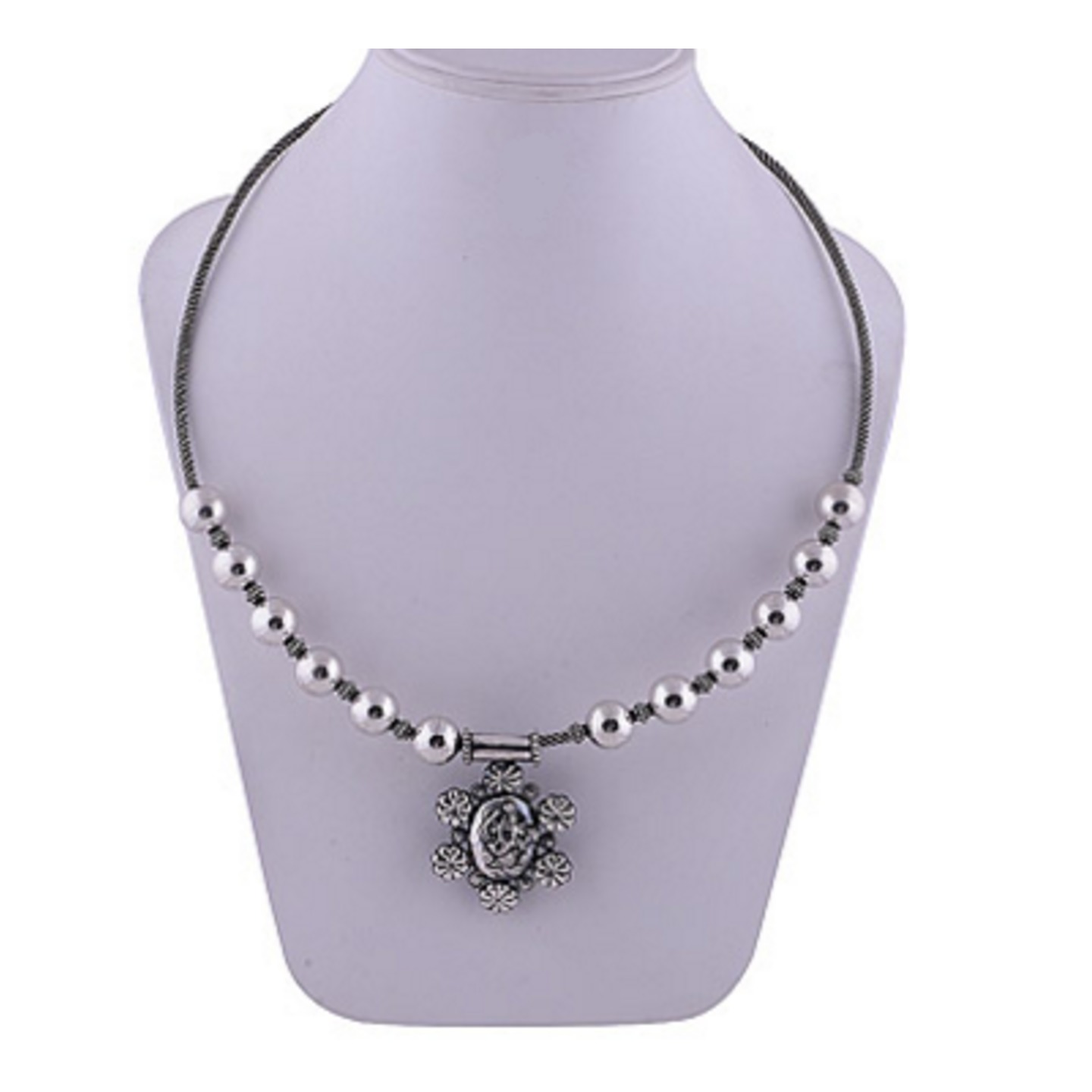 The Ekdant Silver Necklace