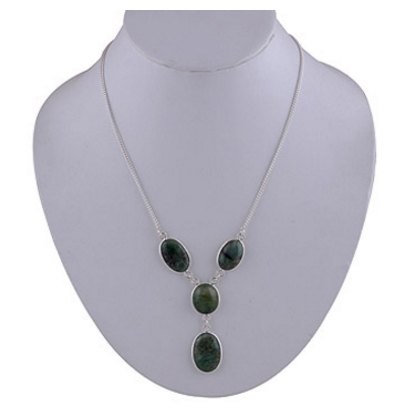 The Emerald Silve Necklace