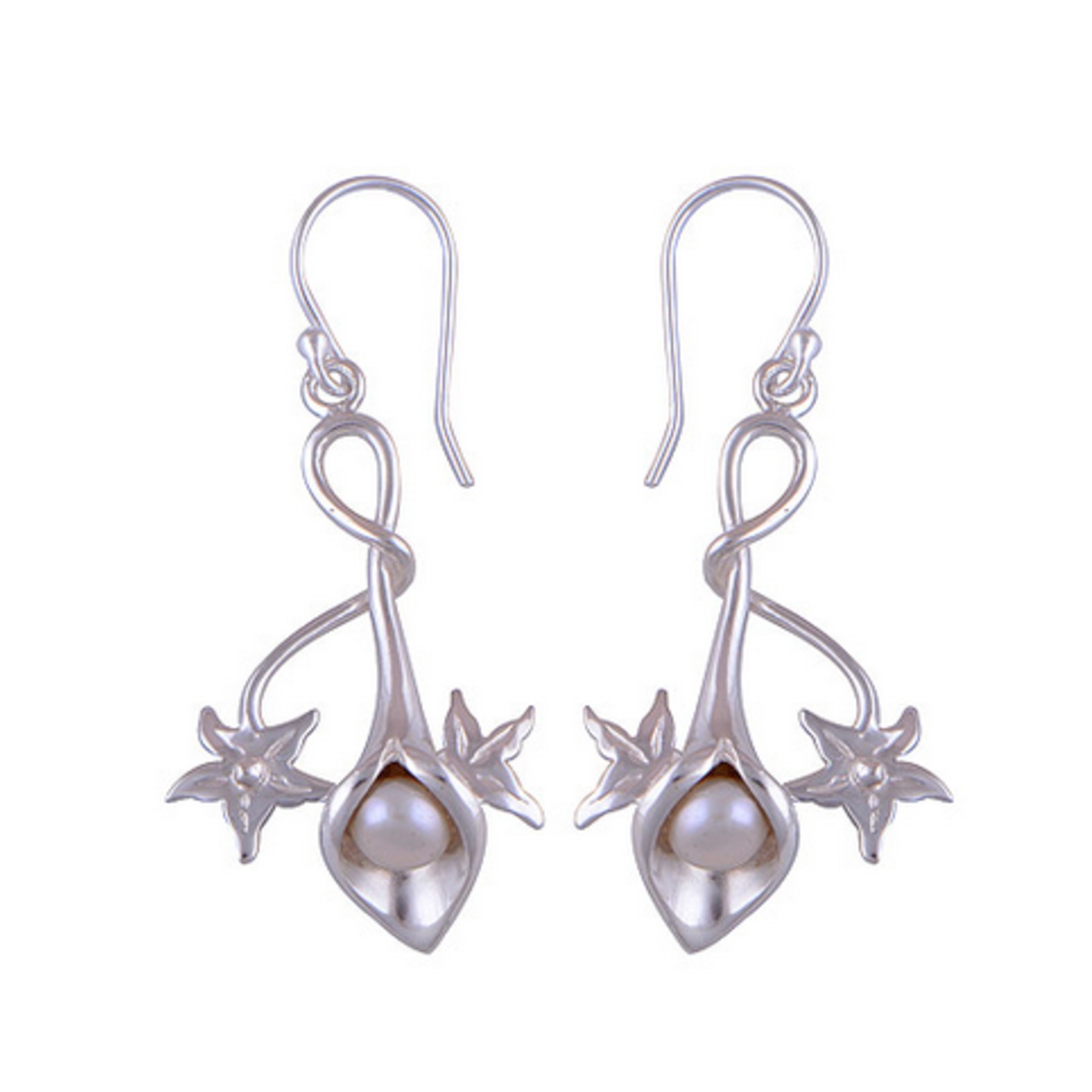 The Pearl Flower Silver Earring