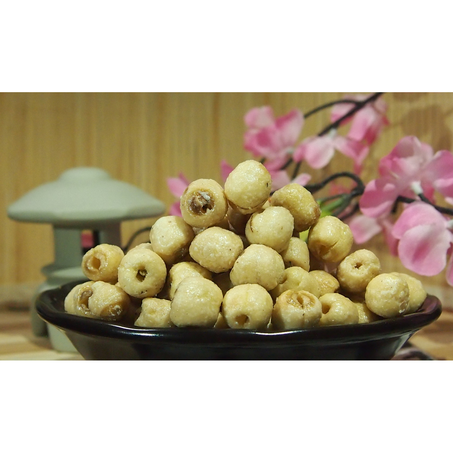 HONEY BUTTER LOTUS SEEDS