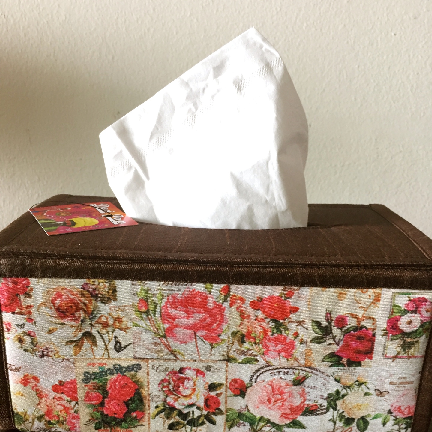 Desi Pop Roses Tissue Box