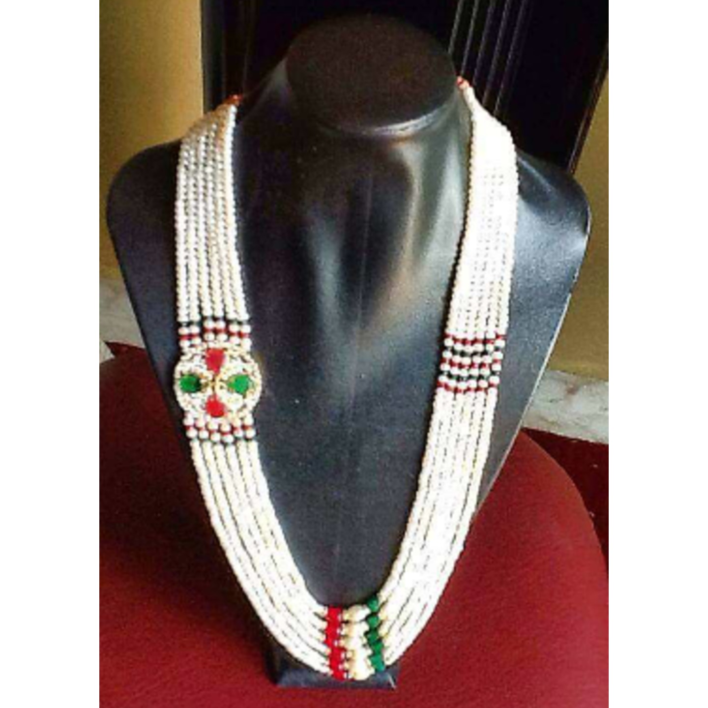 Classic Fresh Water Pearls Neckpiece with Rubies and Emeralds