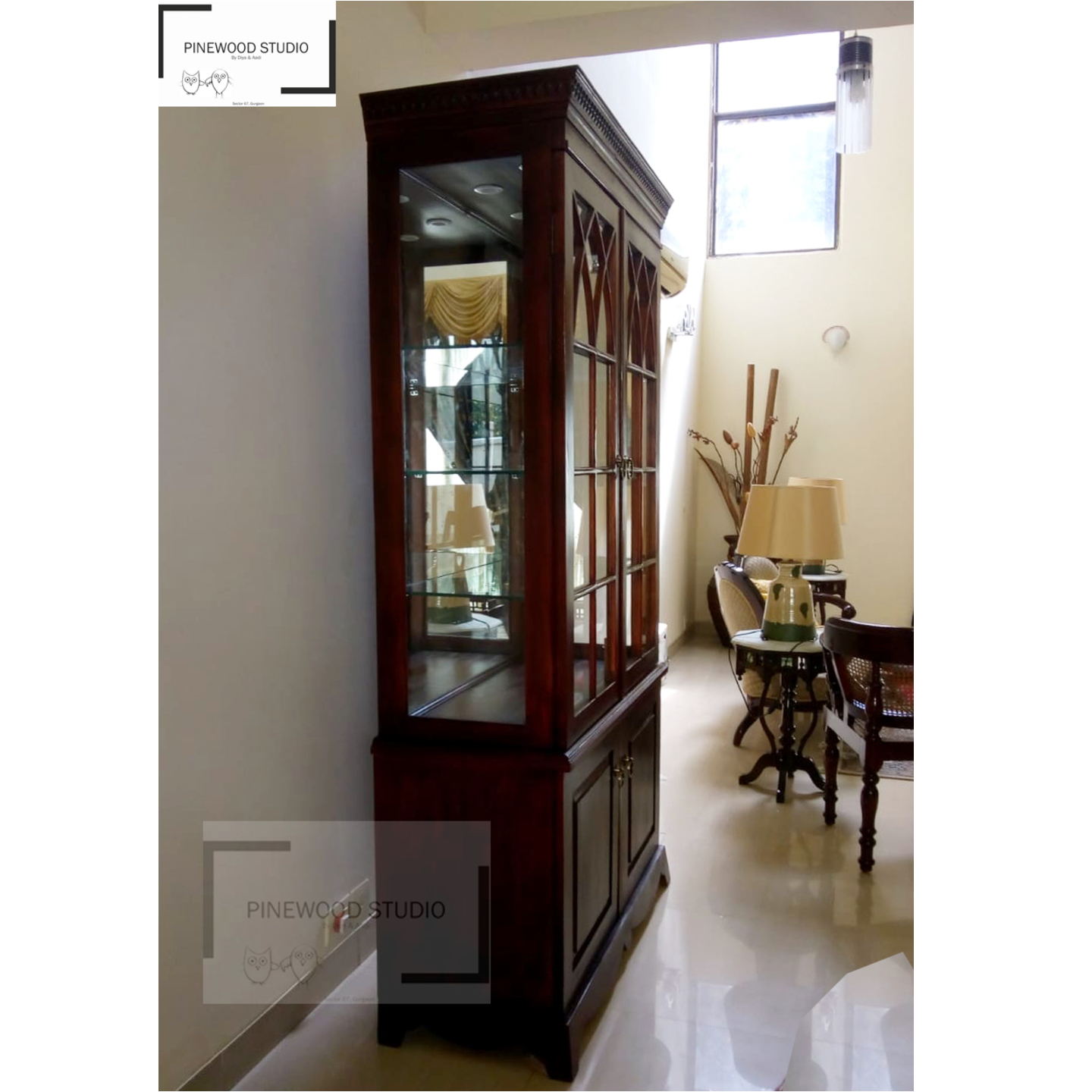 Colonial Crockery cabinet  / Showcase