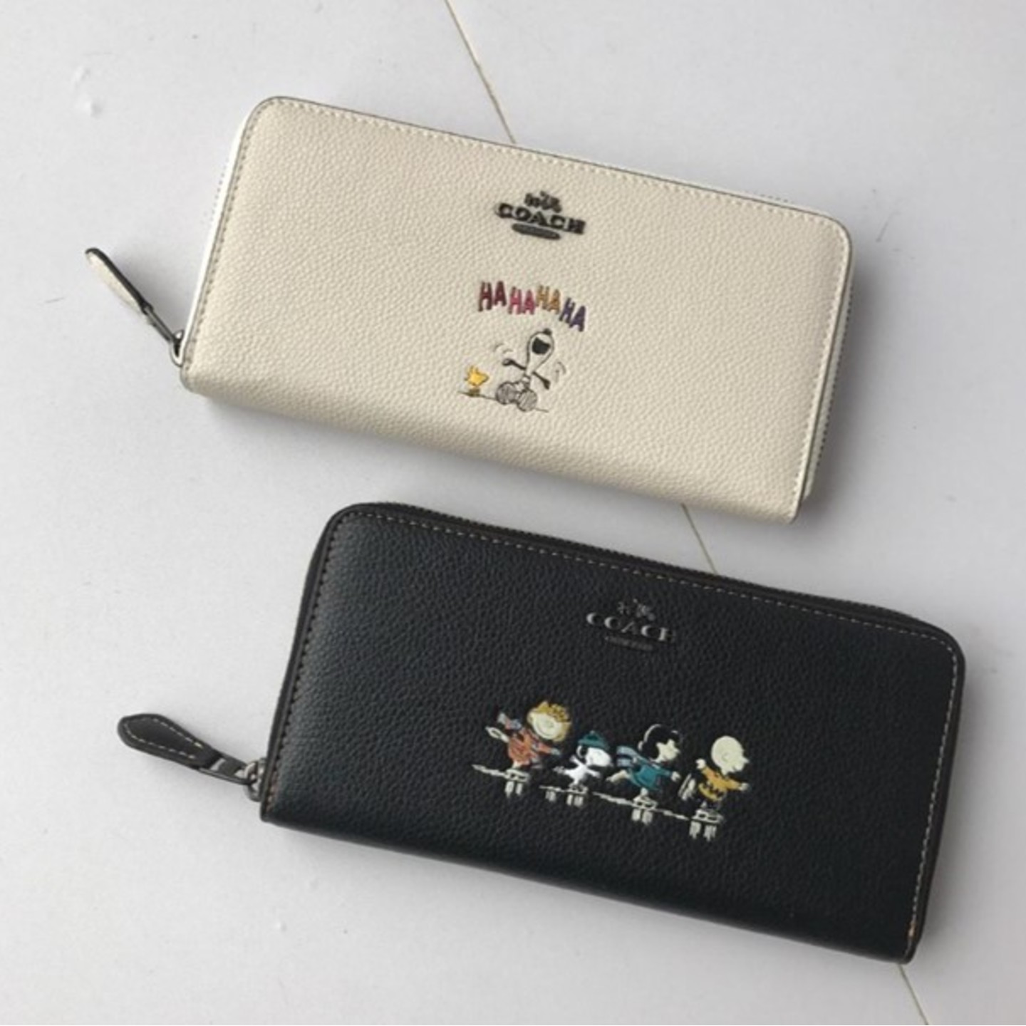 F16122 Graffiti long wallet