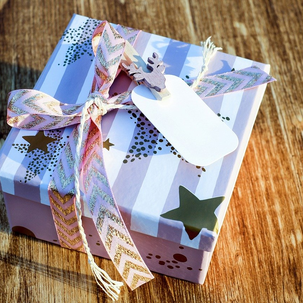 christmas-gift-2979922_1280.jpg