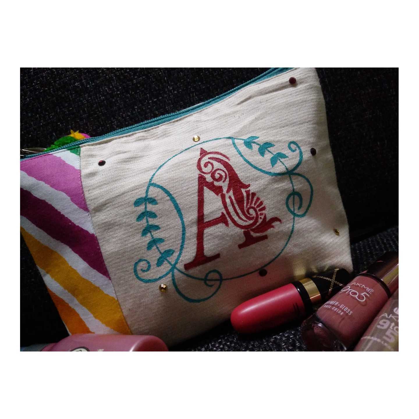Hand Painting Makeup Pouch 