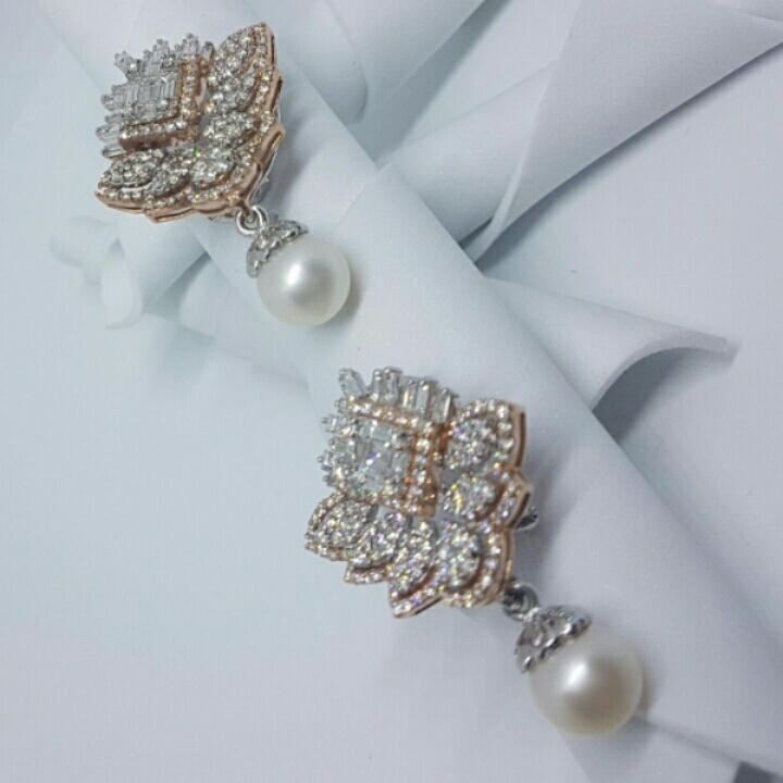 VVS DIAMOND Earrings