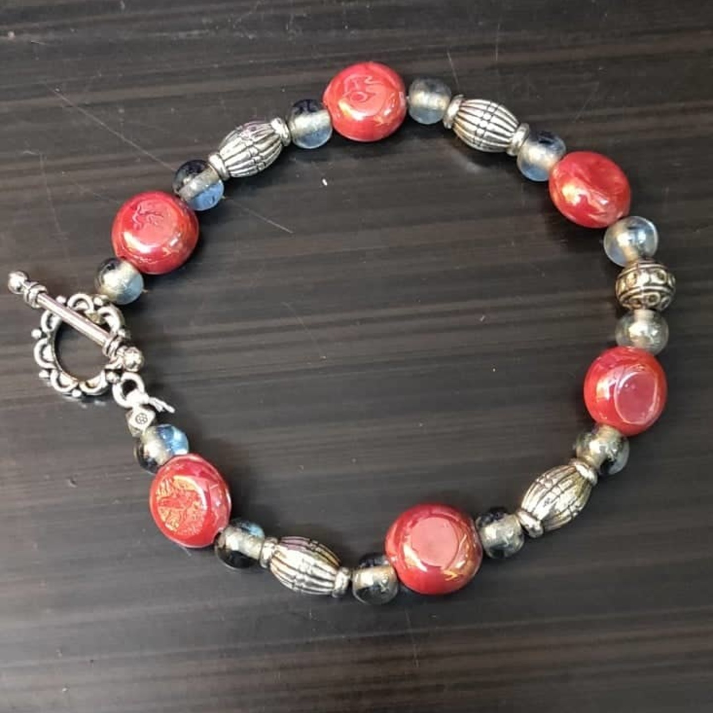 Bracelet with glass beads