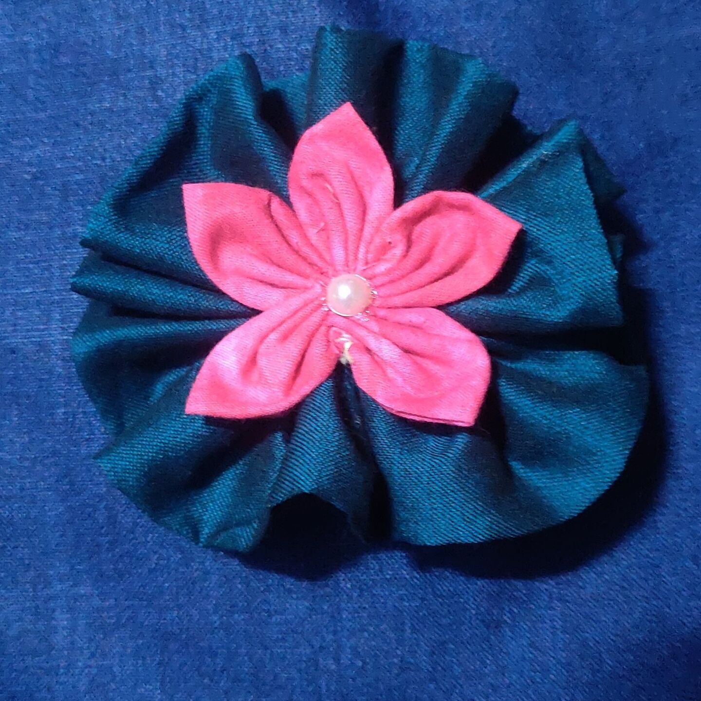 Tic tac clip with silk fabric flower 