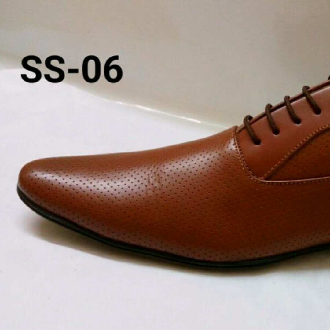 Oxford leather shoe