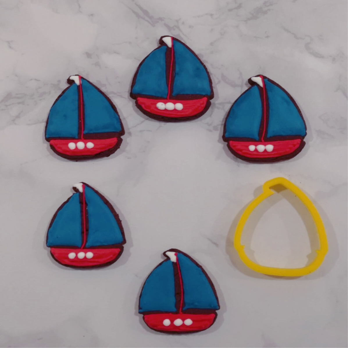Boat shaped cookie cutter