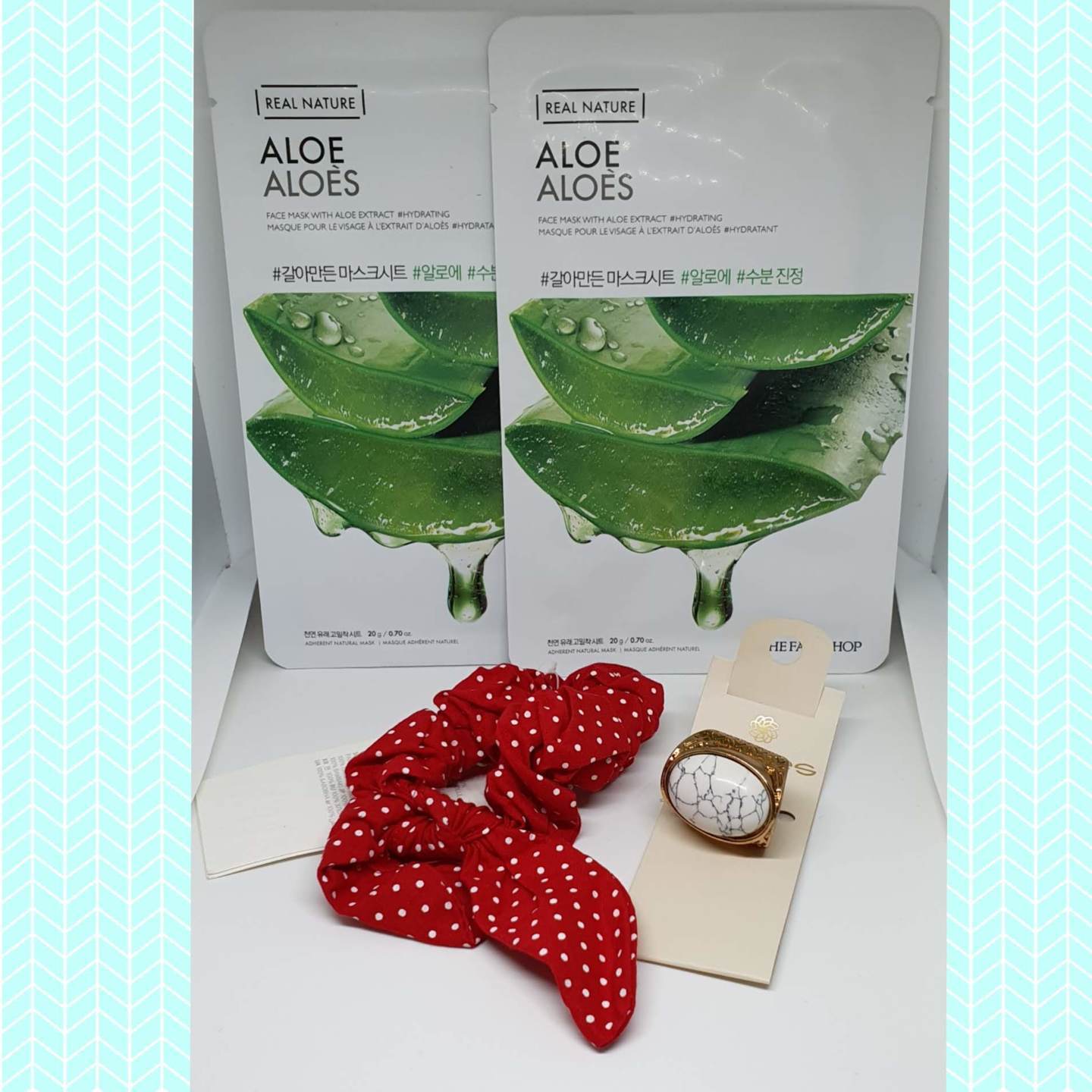 Shopping Find - Set of Faceshop Face Mask, Scrunchie and Ring 