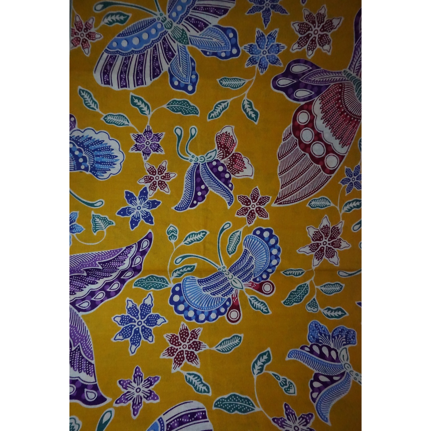 Sarong Batik - Butterfly Design ( Yellow)