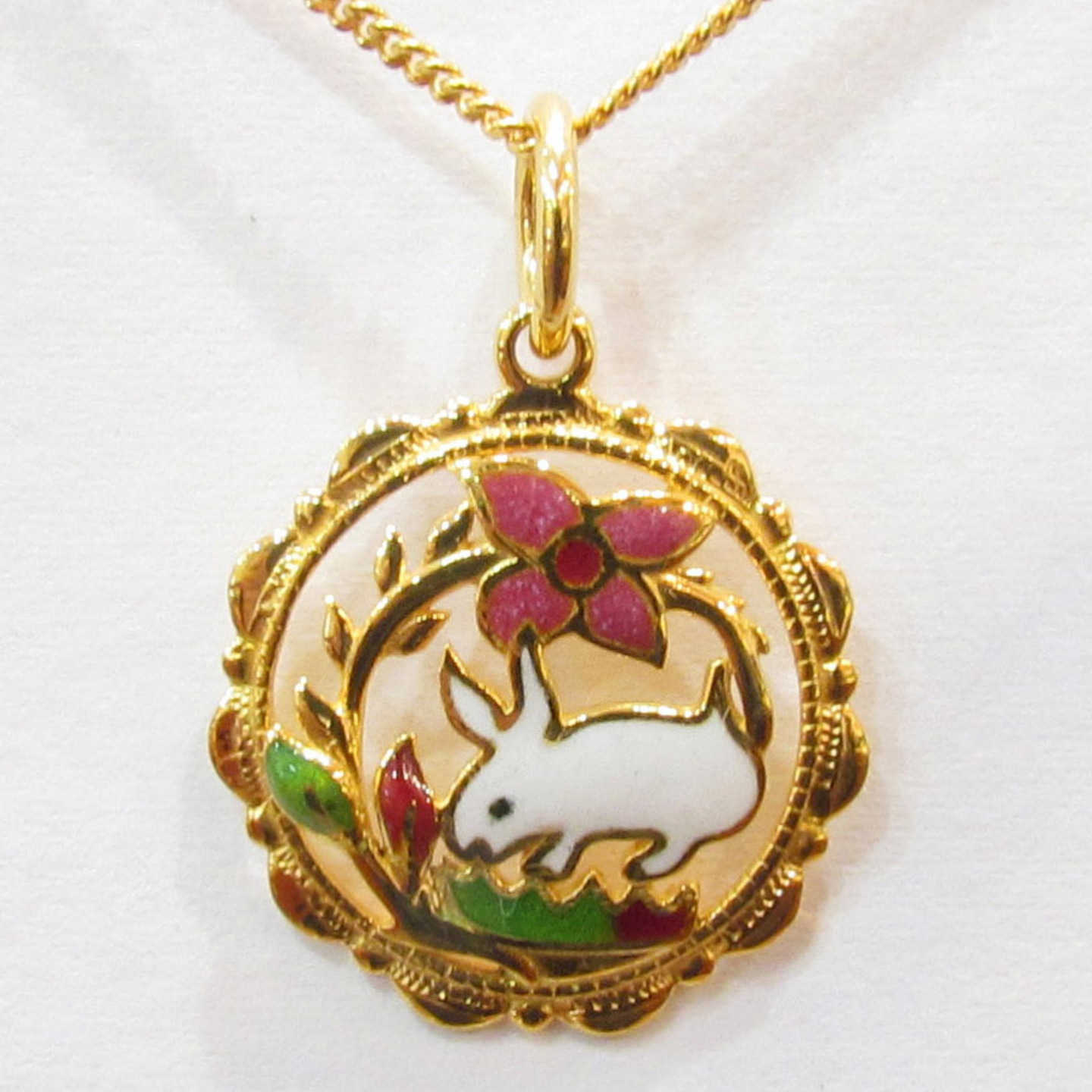 20K Gold Pendant with Enamel in Rabbit Design