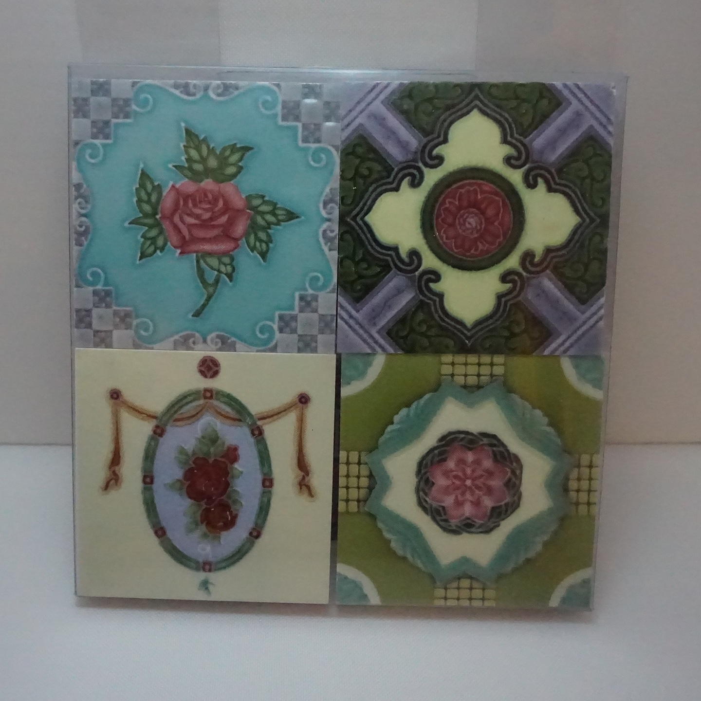 Peranakan Tiles (A set of 4pcs Magnet Tiles-6cm)