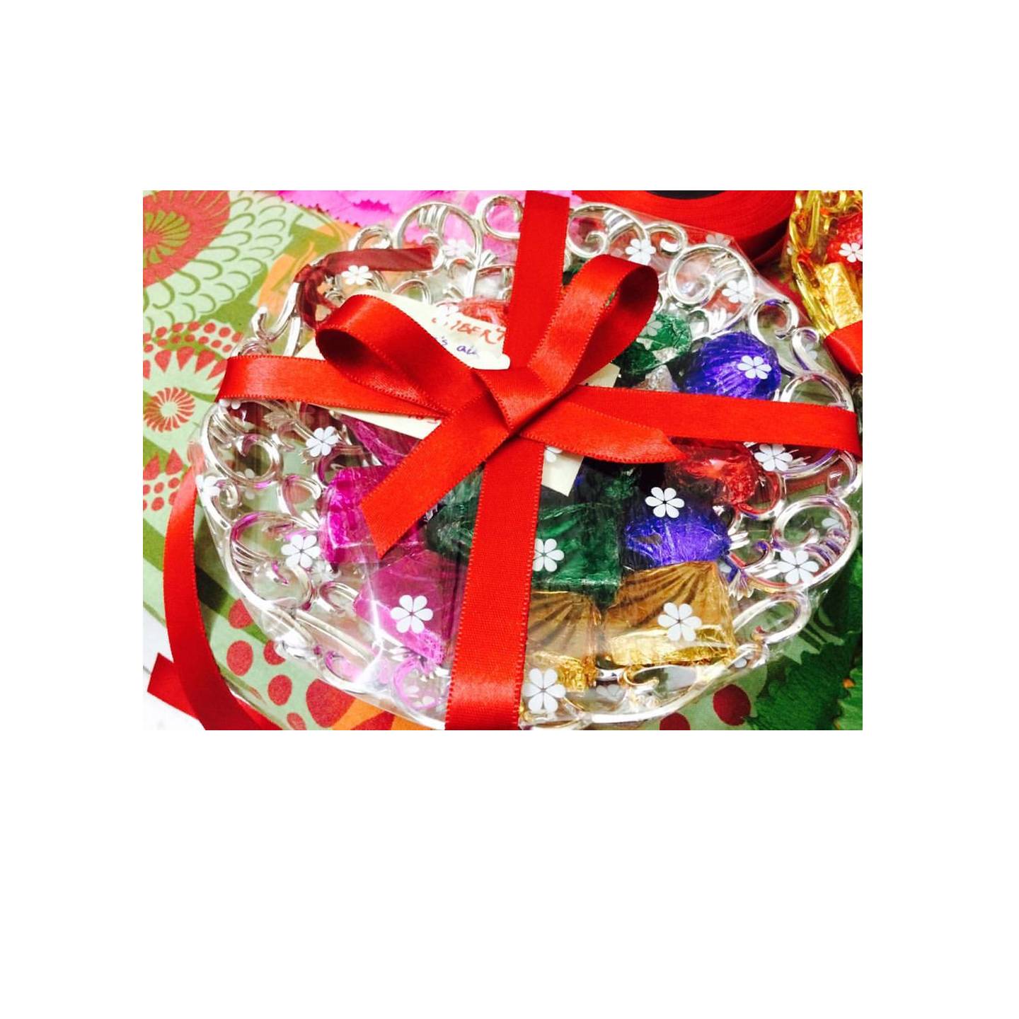 Basket of 20 assorted chocolates