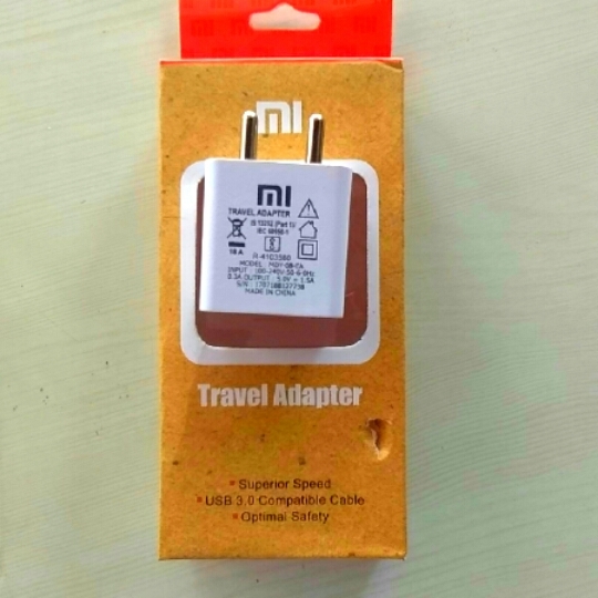 V2N MI TRAVEL ADAPTER 