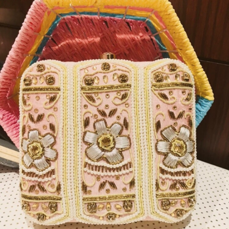 Embroidery bridal clutch 