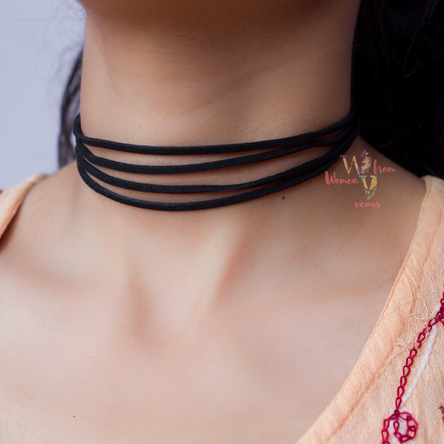 Layered choker 