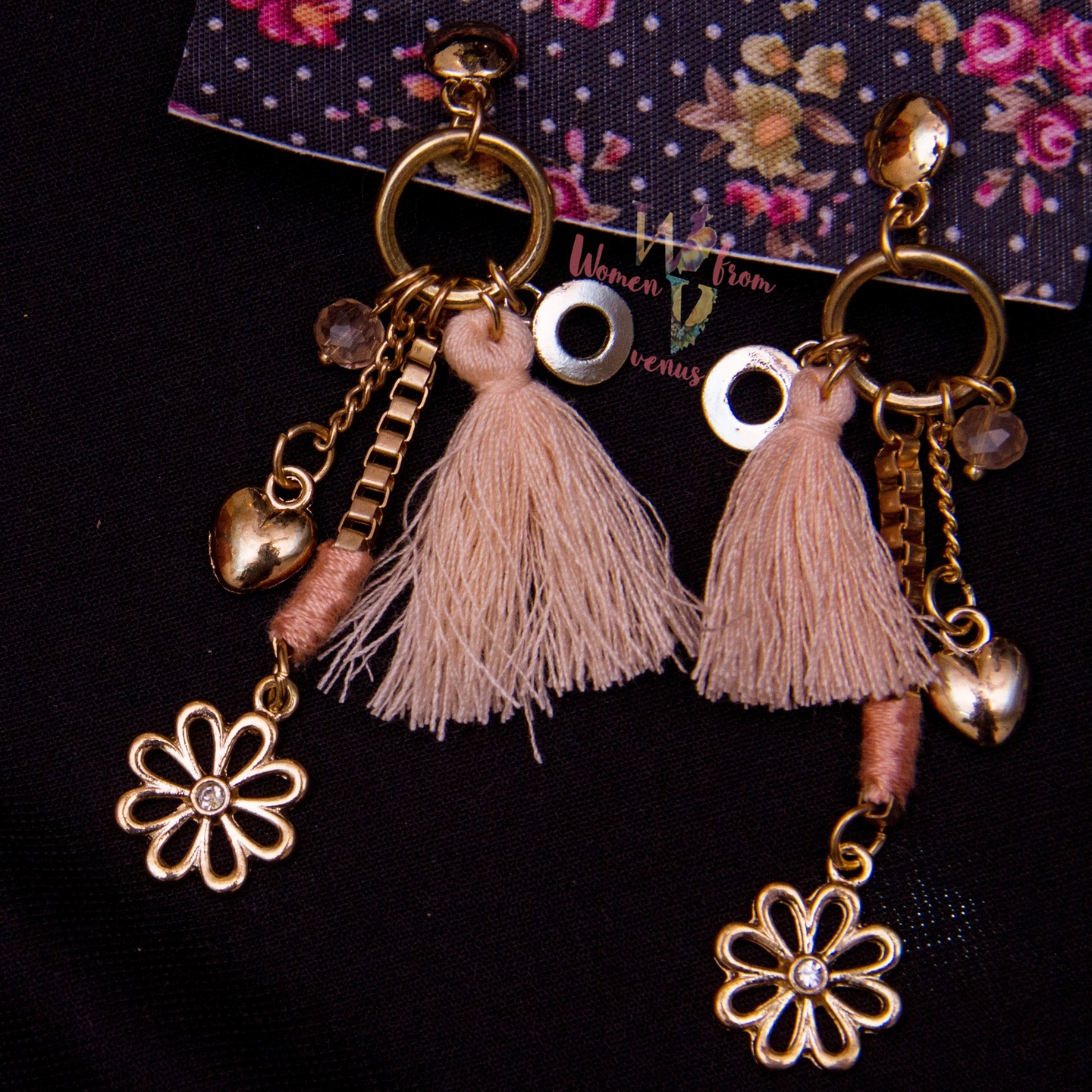 Peach tassel charm earring 