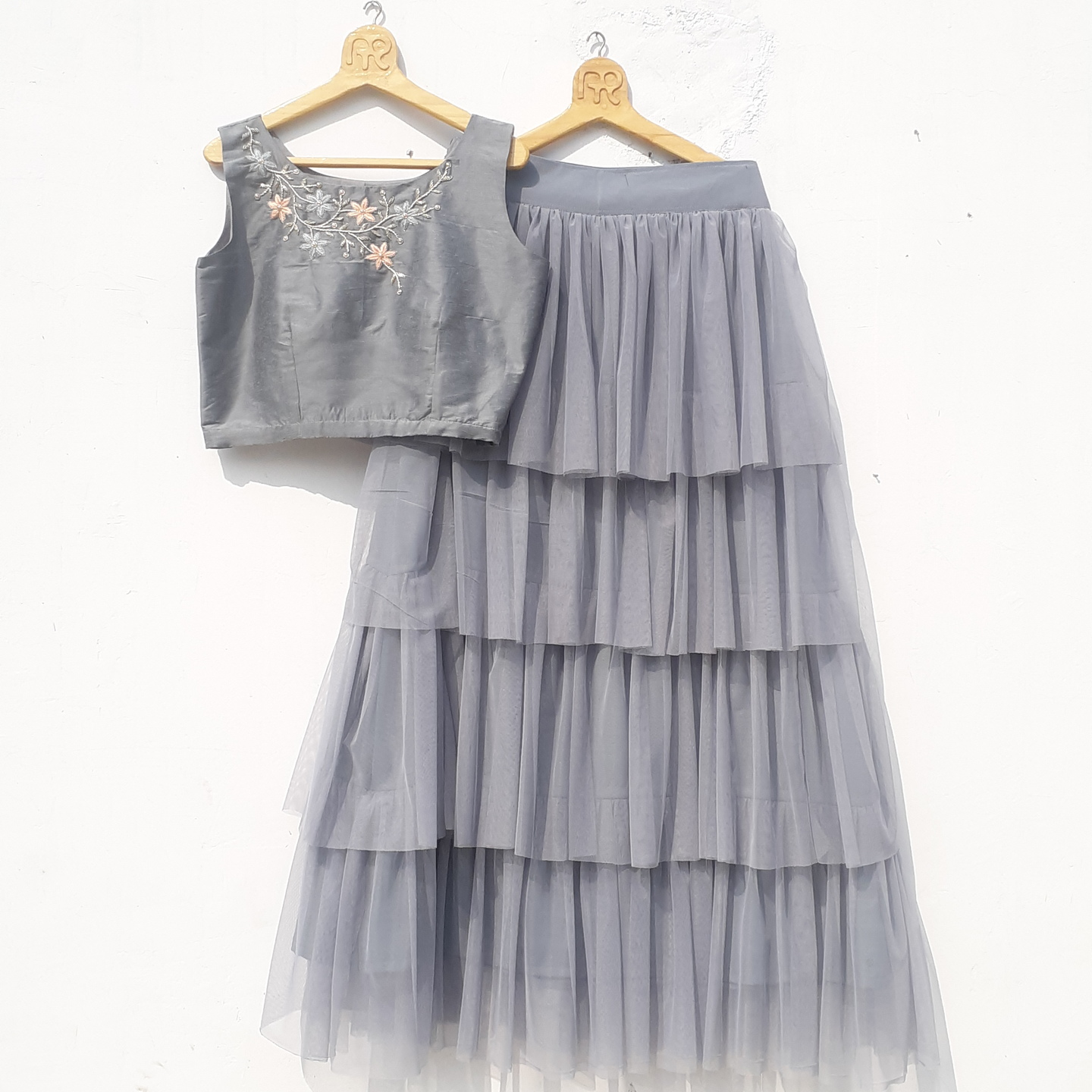 Frill Affair - Croptop & skirt