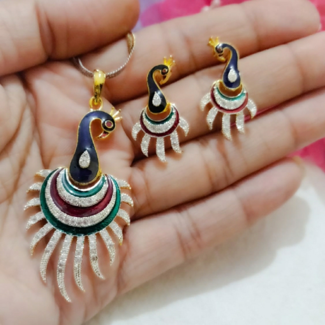 Meenakari peacock pandent earrings set 