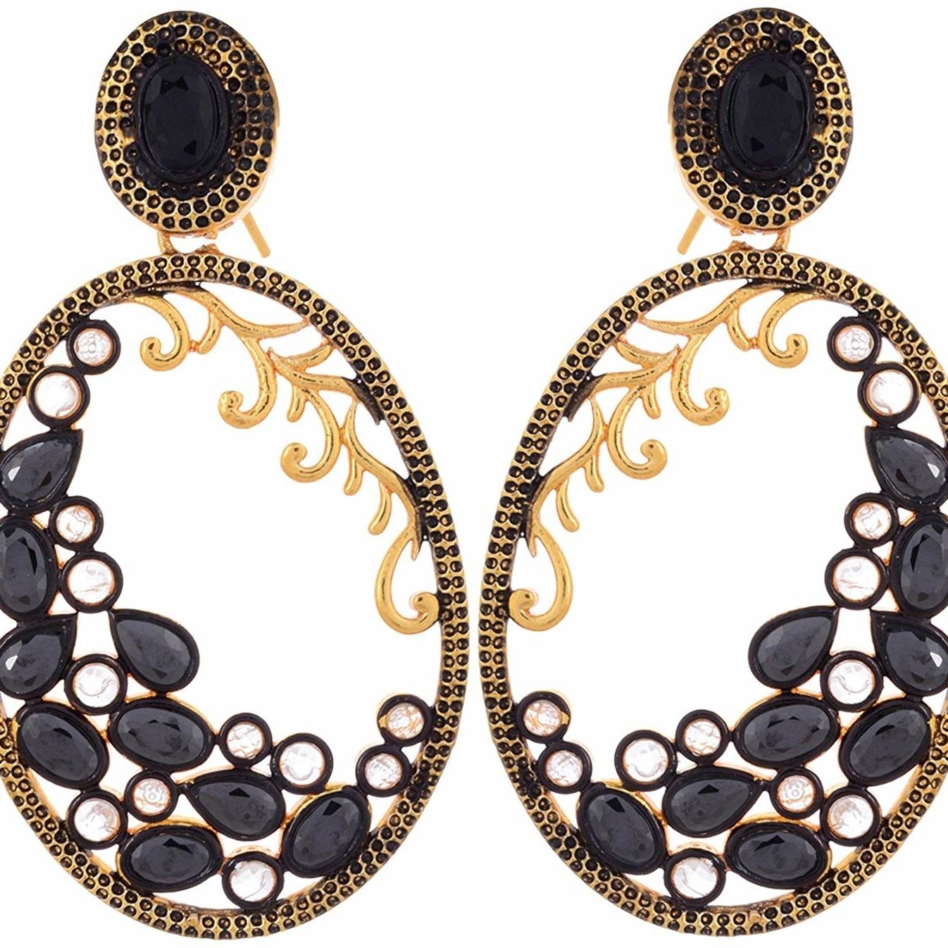 Antique Elegant Black and Gold Filigree dangler Earring